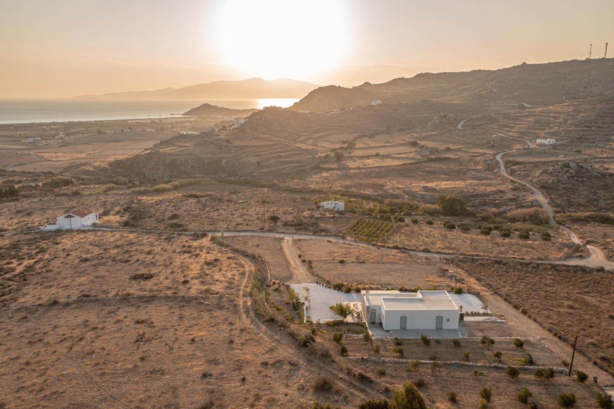 מיקרי ויגלה Sunshine Villa מראה חיצוני תמונה